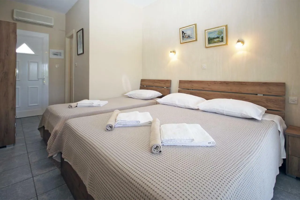 Funbeach Rooms Neos Marmaras Guest house